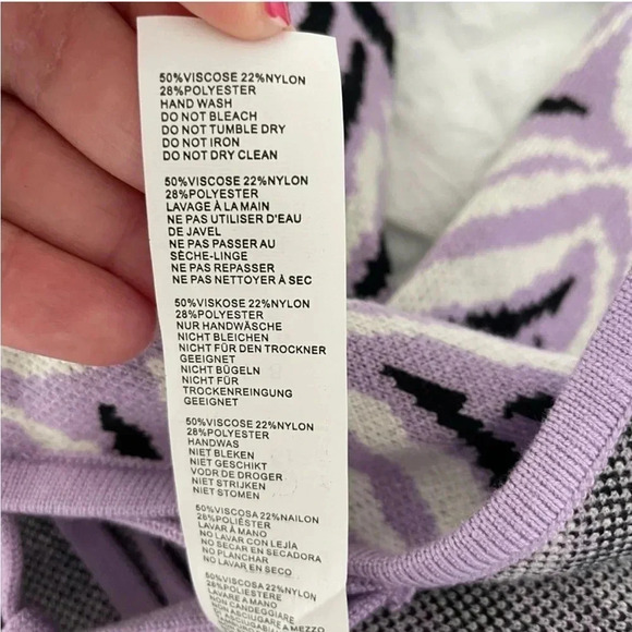 Nasty Gal zebra pattern lace up front knitted cardigan - Picture 6 of 9